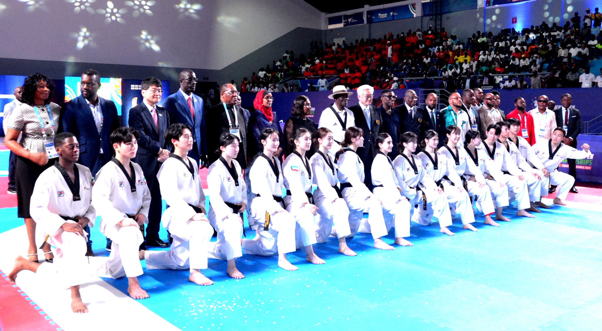 Concluye la segunda jornada del Mundial de Taekwondo Femenino en presencia del Jefe de Estado